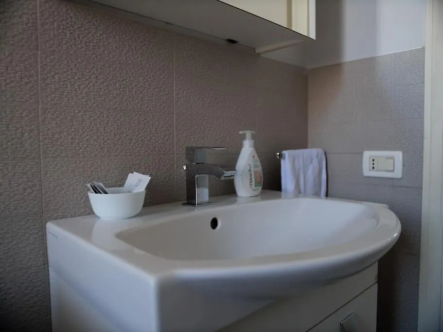 Solution - Marina Di Ravenna Apartman 0*,